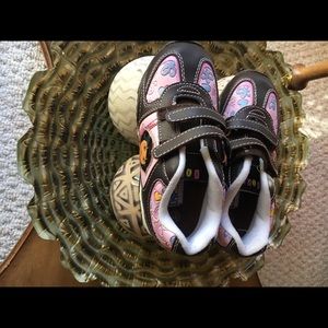 “Dora the Explorer” Toddler Girl Shoes!